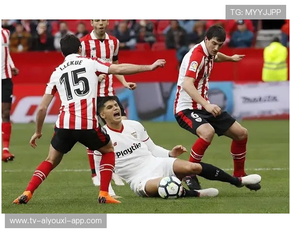 巴萨开启战术新纪元:边路与中路联动训练成为常态 巴萨开启战术新纪元:边路与中路联动训练成为常态