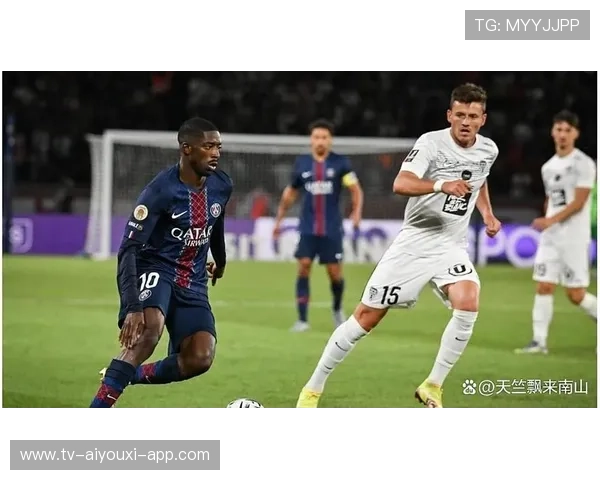 登贝莱领奖泪洒,球迷称其为励志典范,登贝莱进球集锦 登贝莱领奖泪洒,球迷称其为励志典范,登贝莱进球集锦